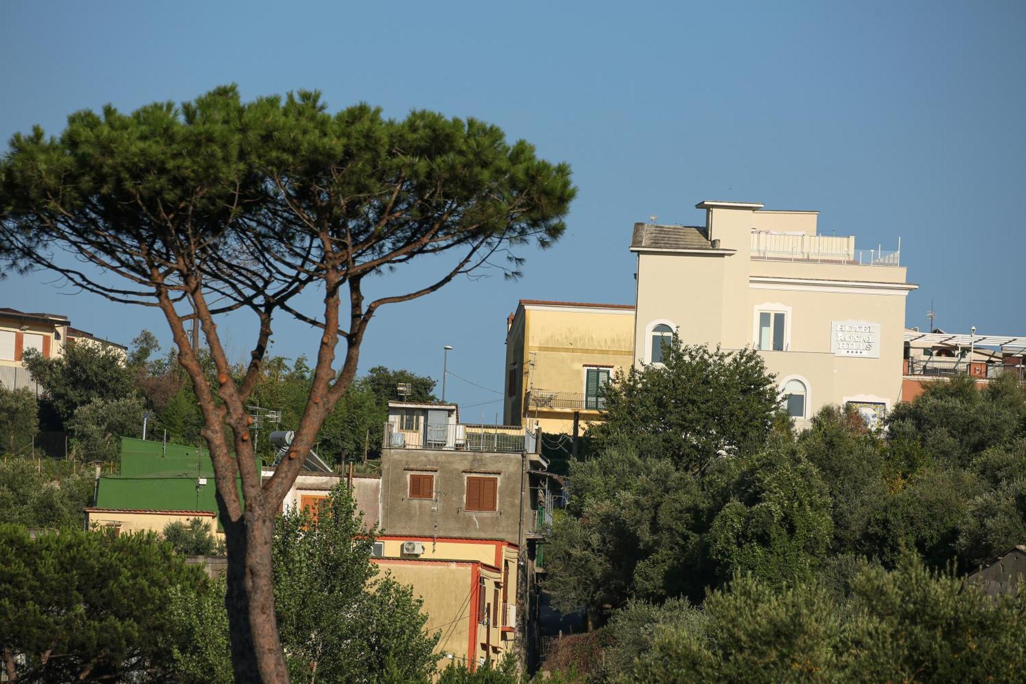 Hotel Royal Hills Piano di Sorrento Exterior photo